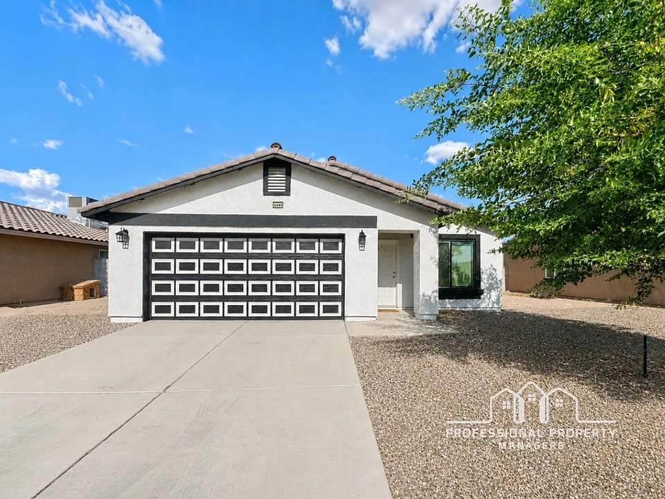 4441 S Desert Willow Way