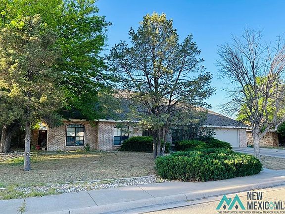 2nd image of 2 Vista Parkway Cir