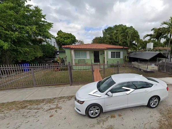 3413 SW 25th St, Miami, FL 33145