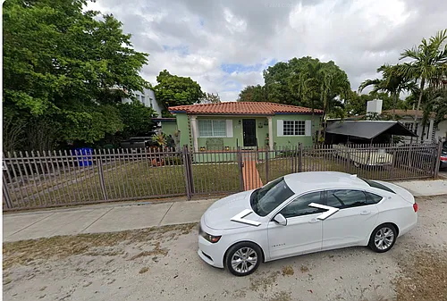 3413 SW 25th St Photo 1