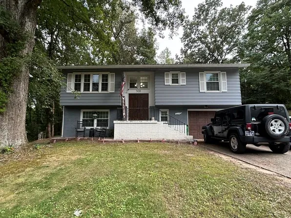 308 Highwood Cir, Paris, TN 38242