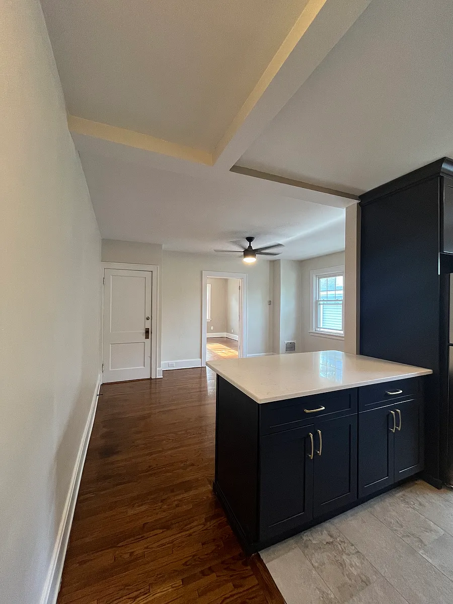 Building Photo - 3700 Woodland Ave #4