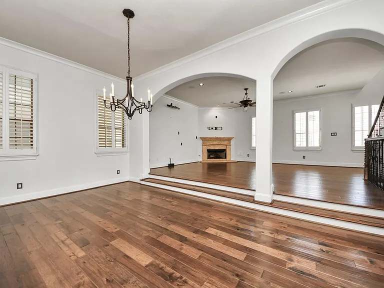 710 Jackson Hill St — Photo 14