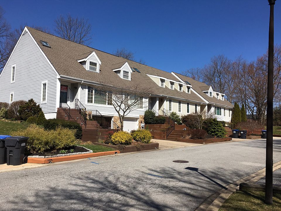 1st image of 42 Marsh Woods Ln