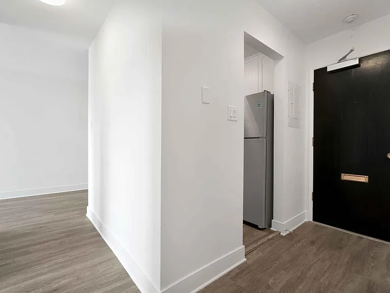 3187 Shelbourne St #107 — Photo 5
