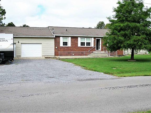 2nd image of 67 Barkley Cir