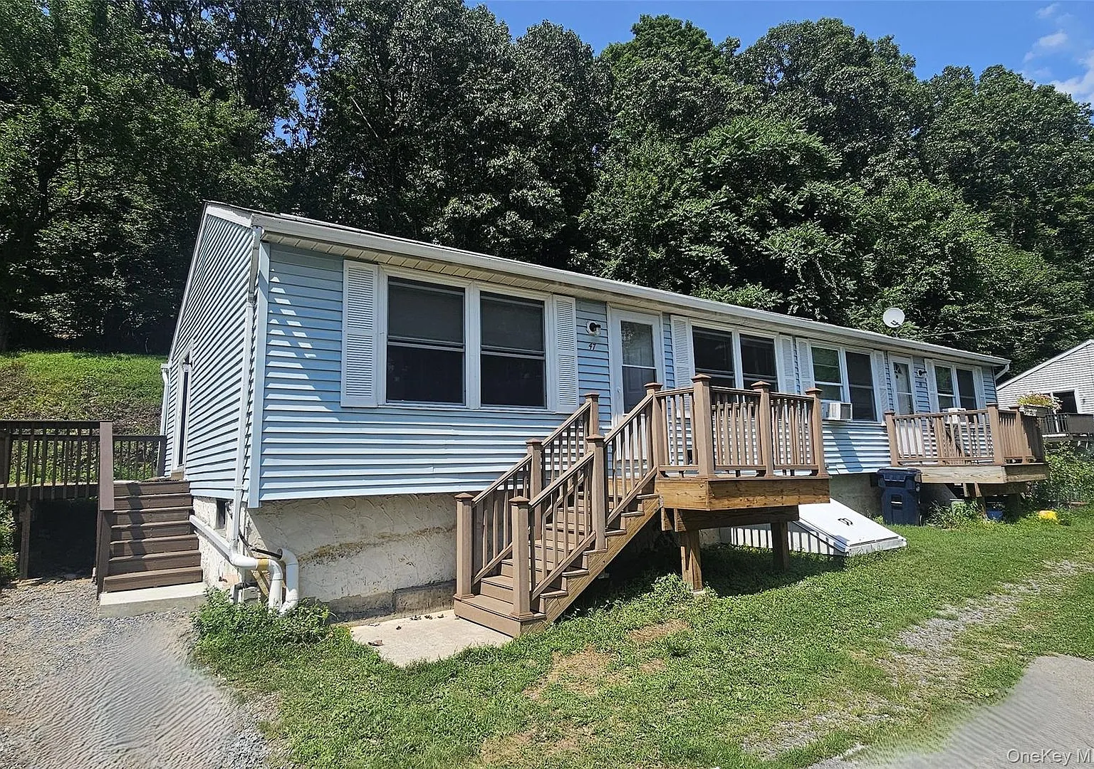2 bed, 1.0 bath, 760 sqft, $2,100 — Photo 1