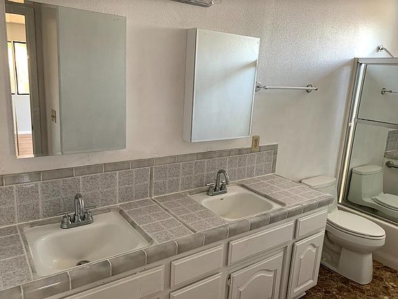 2nd image of 825 Raaberg Ave Unit C