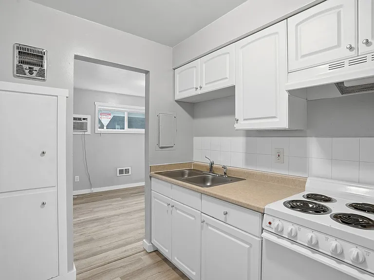 547 E Fairview Ave #555 — Photo 7