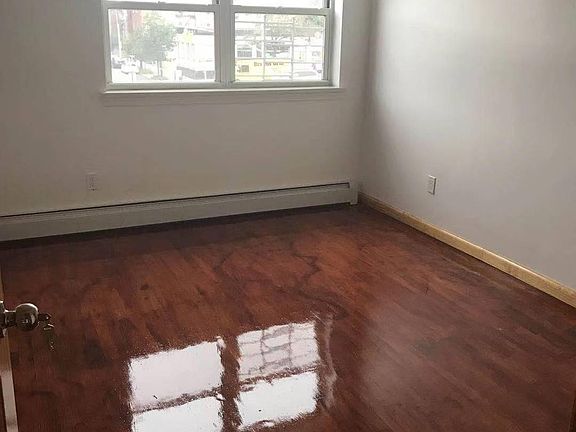 3rd image of 14467 37th Ave Floor 3