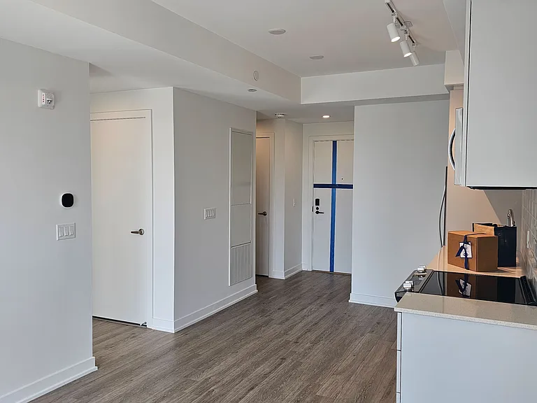 750 Whitlock Ave #503 — Photo 8