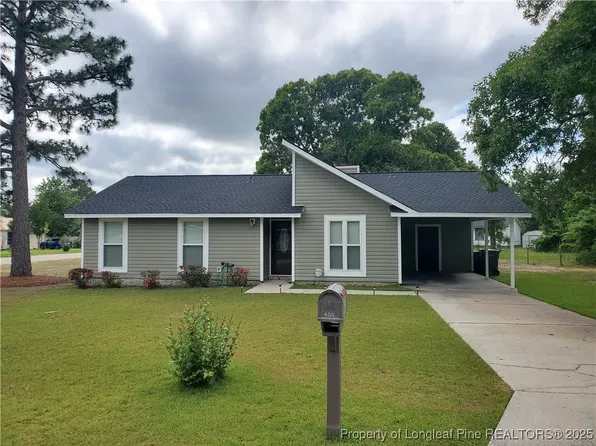 6201 Birchbrook Dr, Hope Mills, NC 28348
