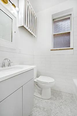 Sold by Compass | media 25