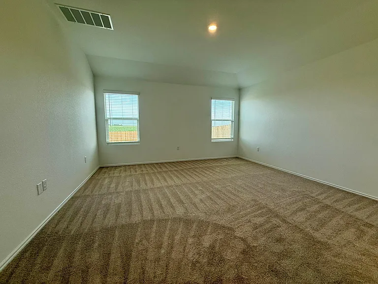 106 Camargue Dr — Photo 15