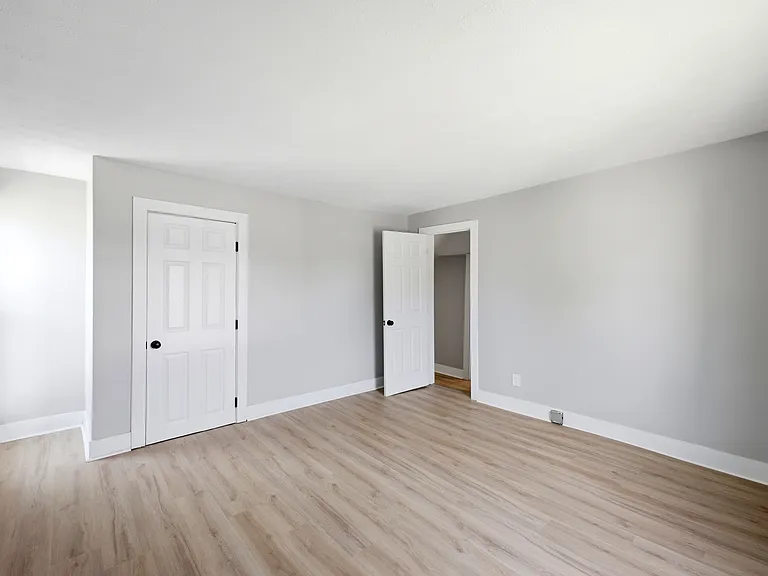 617-619 E 4th St #617 — Photo 7