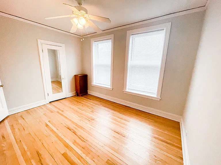 1125 Davis St./ 1603-11 Ridge Ave. — Photo 22