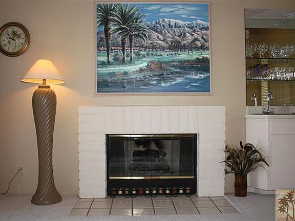 2nd image of 704 Vista Lago Cir N
