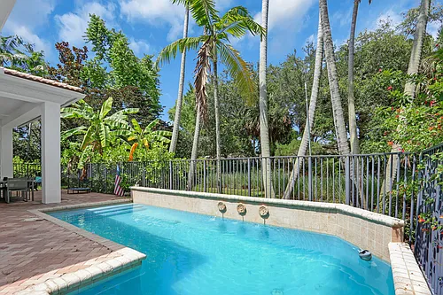 1726 Nature Ct Photo 1