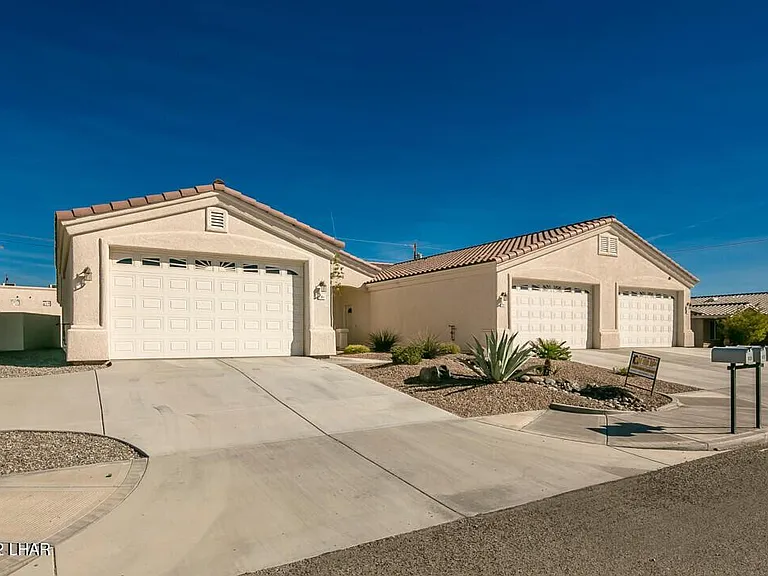 1292 Vaquero Dr #101 — Photo 2