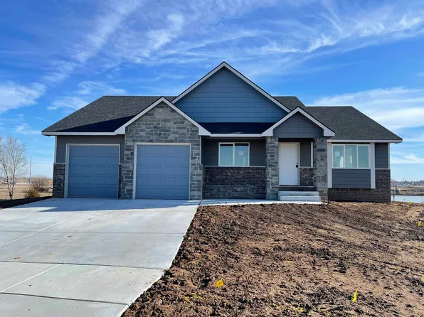 145 W Poplar St, Goddard, KS 67052