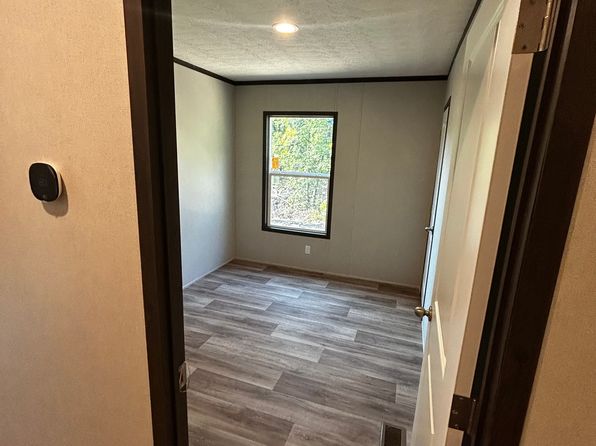 (undisclosed Address)