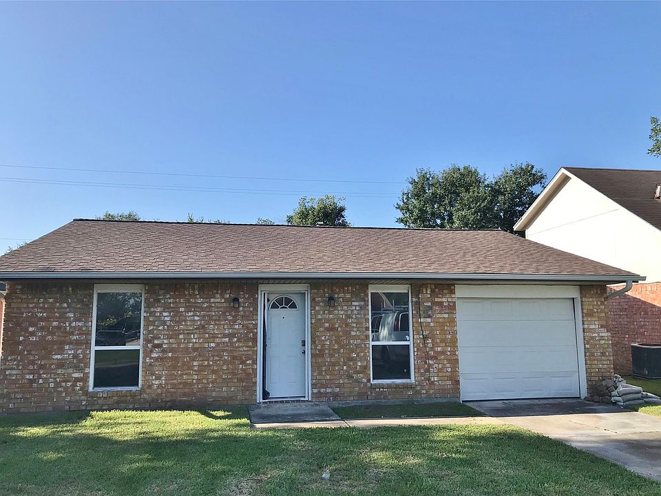 1st image of 1134 Bacliff Dr