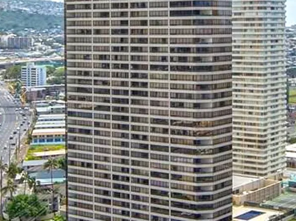 2499 Kapiolani Blvd APT 705, Honolulu, HI 96826