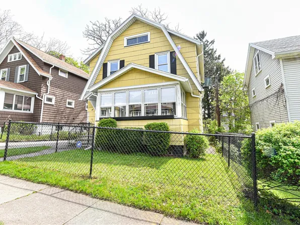 48 Middlesex Rd, Rochester, NY 14610