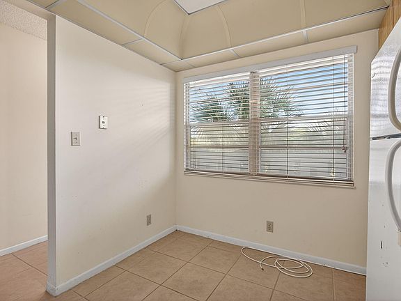 3rd image of 2004 Granada Drive #C3