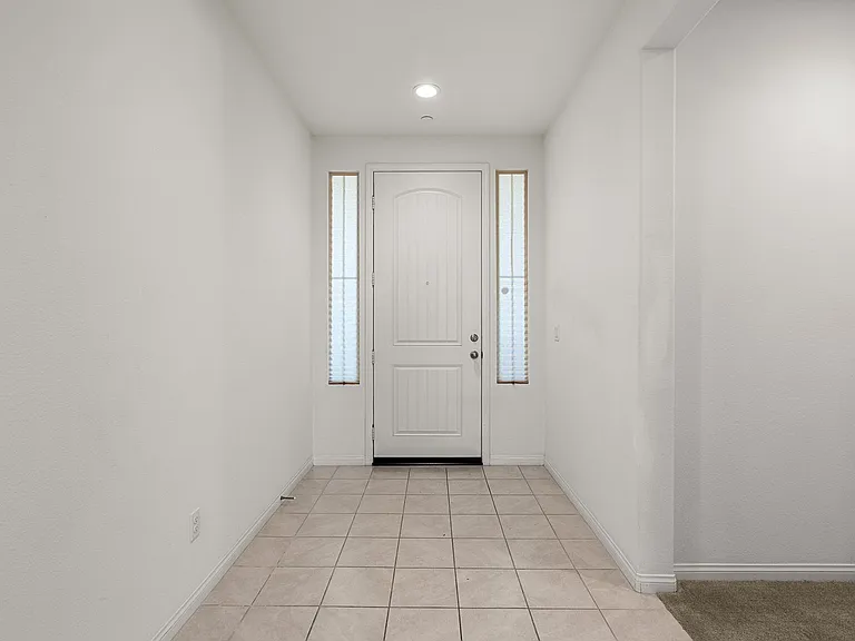1500 Yucca Ct — Photo 5