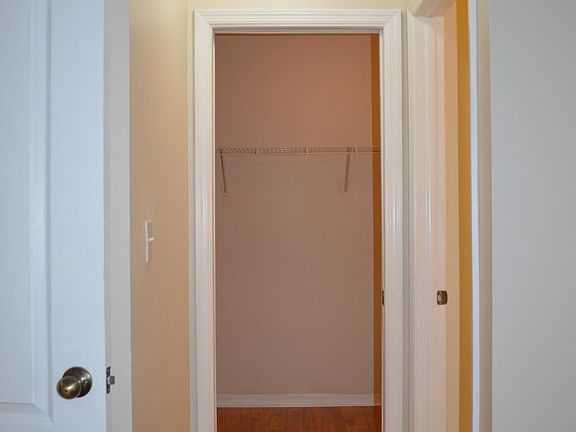 Master bedroom - ensuite bathroom and walk-in closet