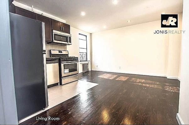 1st image of 108 W Houston St APT 5