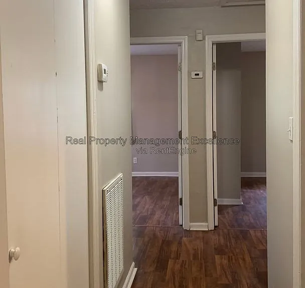 410 Lamont St — Photo 8