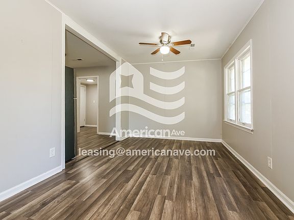 1690769_005_dining_room_13845537.jpg