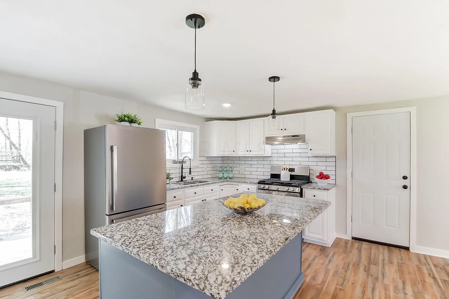 10895 Appleton Rd photo 1