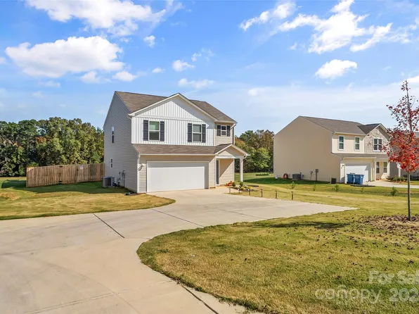 5222 Hall St, Conover, NC 28613