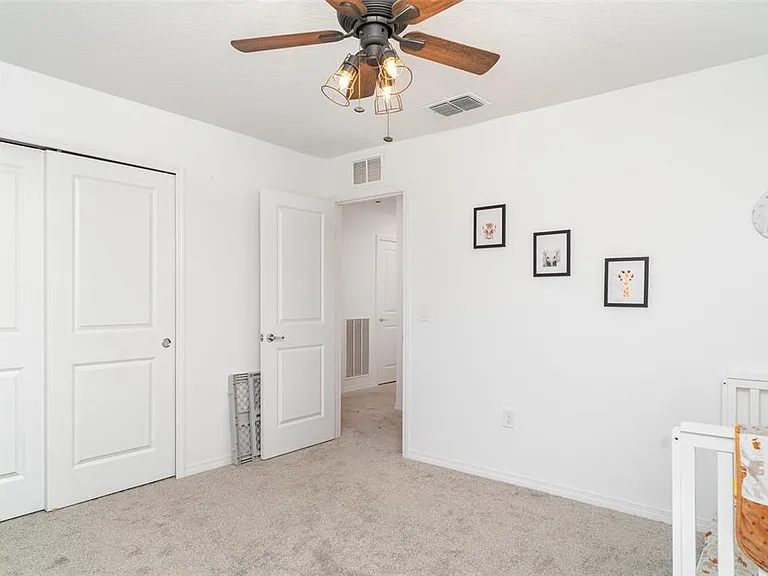 465 Waterford Dr — Photo 37