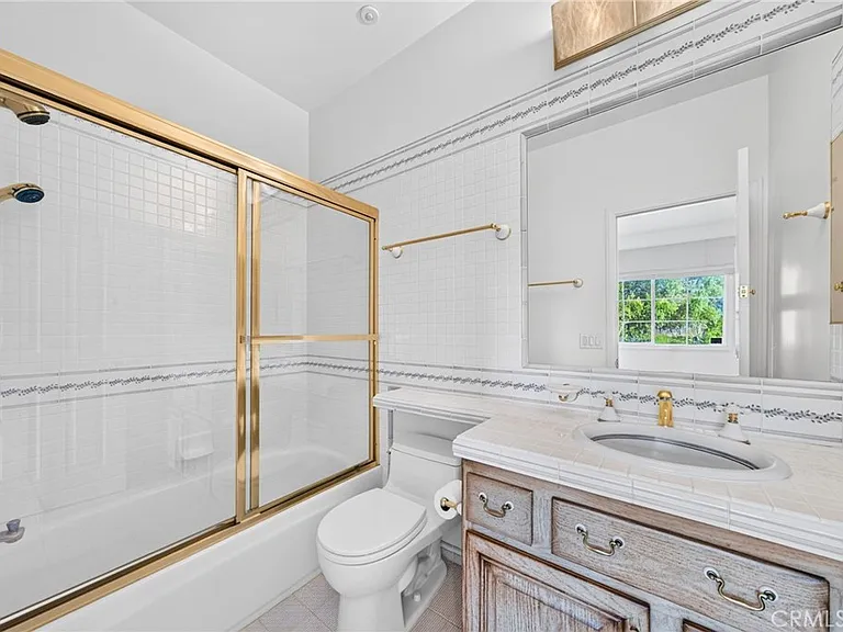21004 Mendenhall Ct — Photo 56