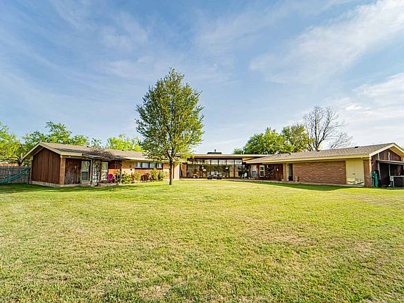 5th image of 4 Chaparral Ln