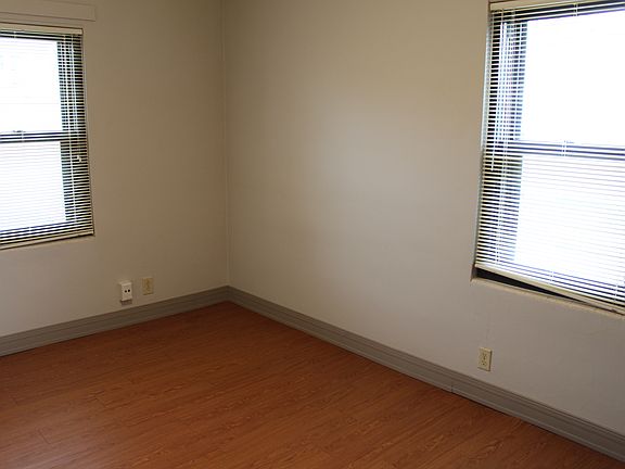 3rd image of 432 S Westland Ave #8-116