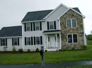 119 Cherrywood Dr, Nashua, NH 03062