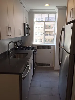 Rented by Solil Management | media 6