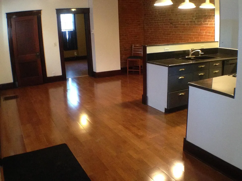 2417 Vine St #1
