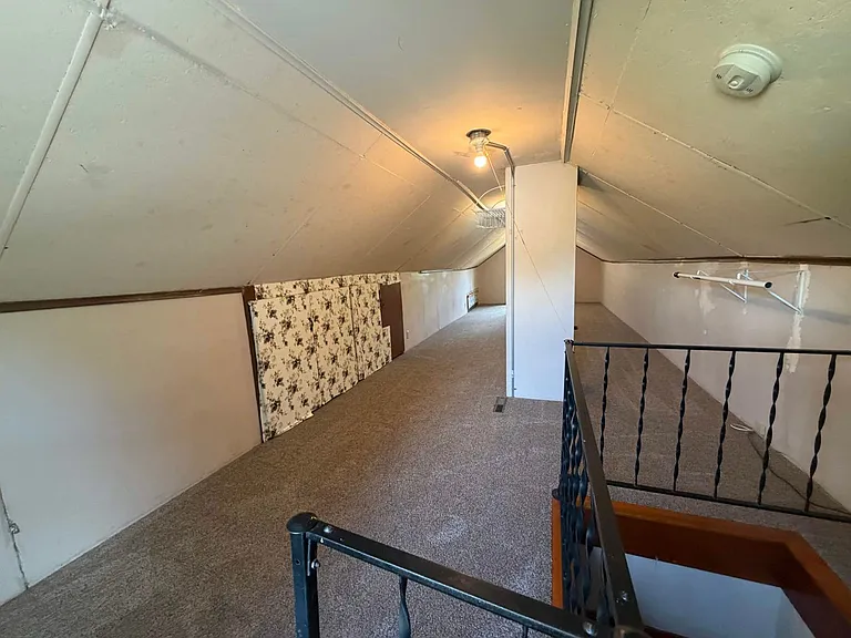 704 Gilbert St — Photo 10