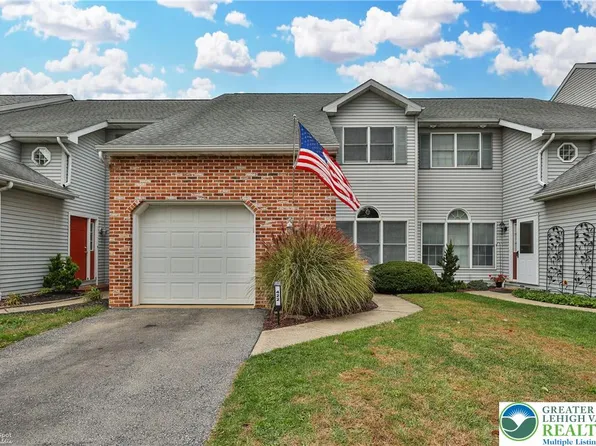 422 Tamarack Dr, Allentown, PA 18104