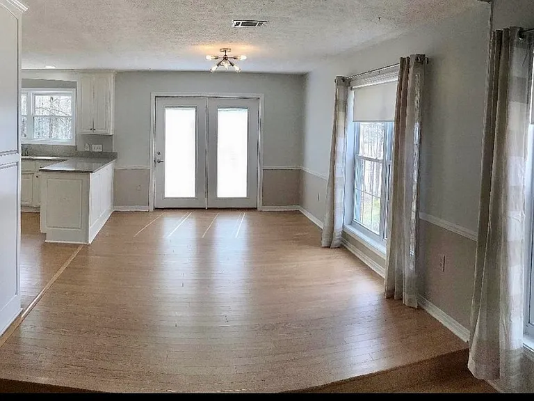 177 Winchester Dr — Photo 5