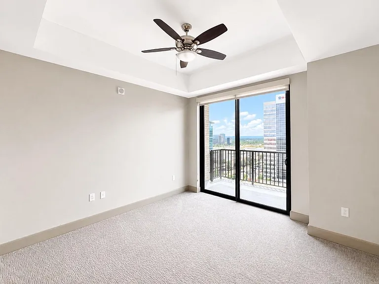 9787 Katy Fwy #1502 — Photo 6