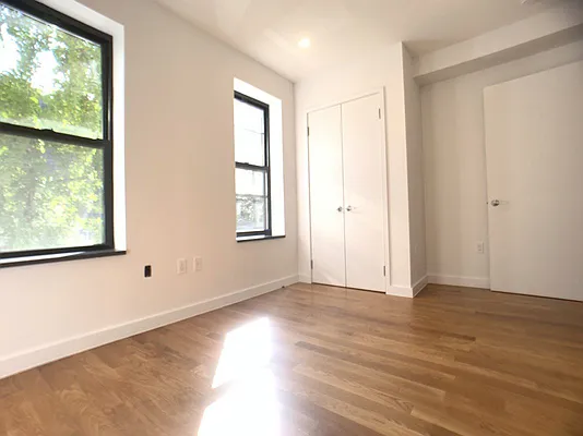 Rented by Bohemia Realty Group | media 26