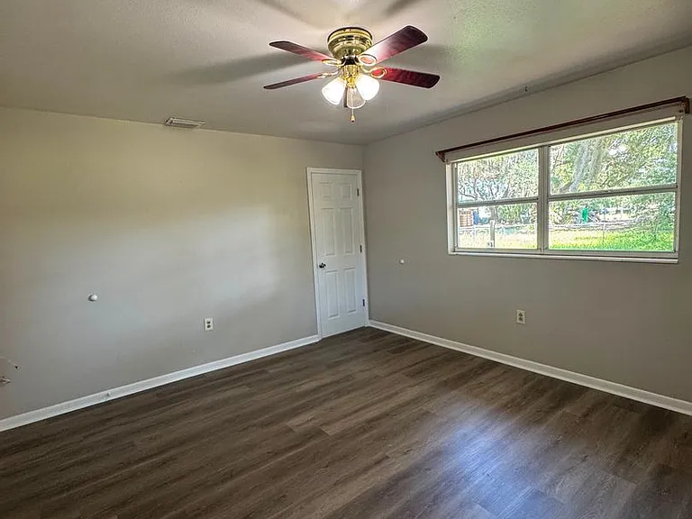 1602 E Sparkman Rd — Photo 17