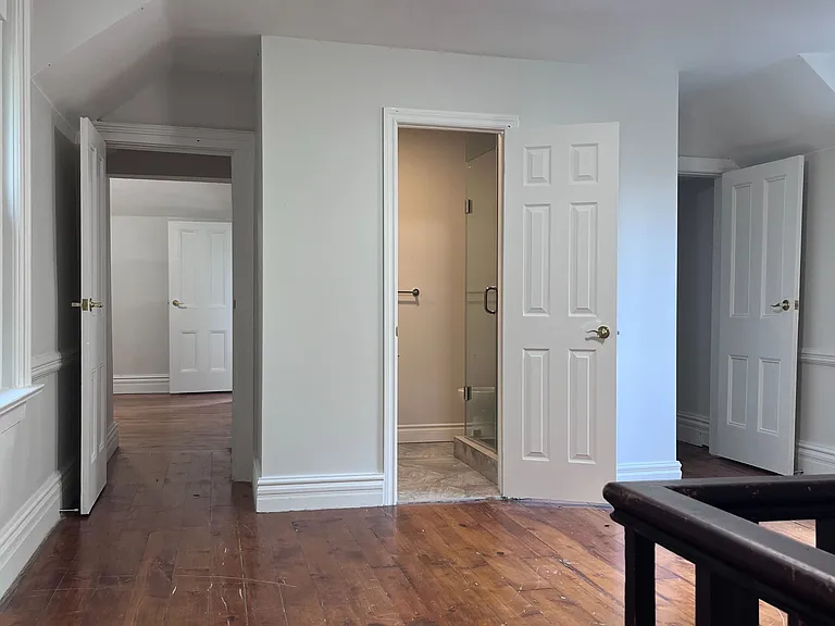 22156 Leslie St — Photo 13